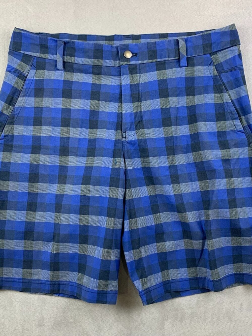 Lululemon Mens Shorts 38 Blue Plaid Chino Kahuna 2.0 Stretch 10" Inseam Golf
